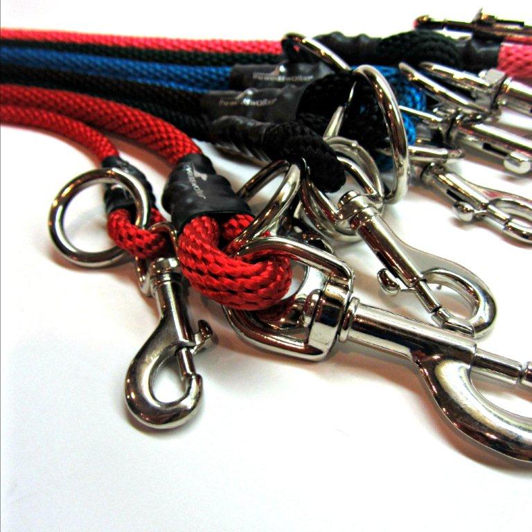 American Traditions Leather and Ribbon Dog Leash